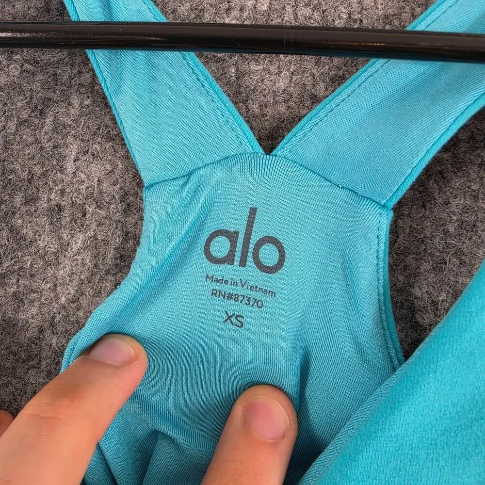Alo Yoga Sports Bra Womens XS Real Bra Tank Blue Crossback V Neck Longline Yoga